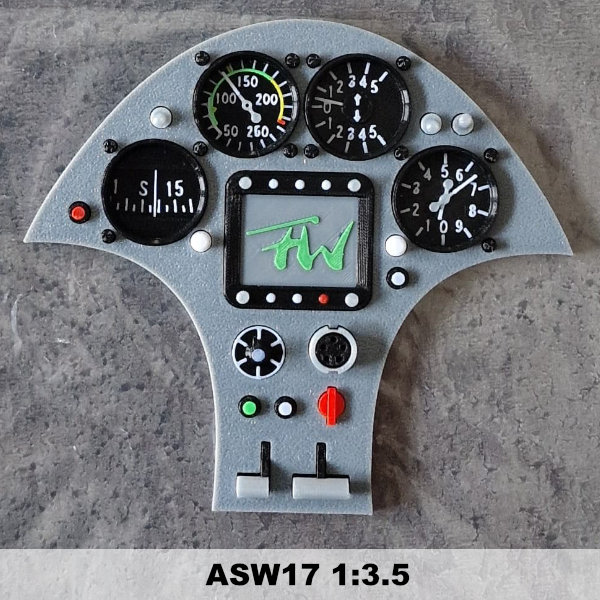 Cockpitausbau + fertige Cockpits